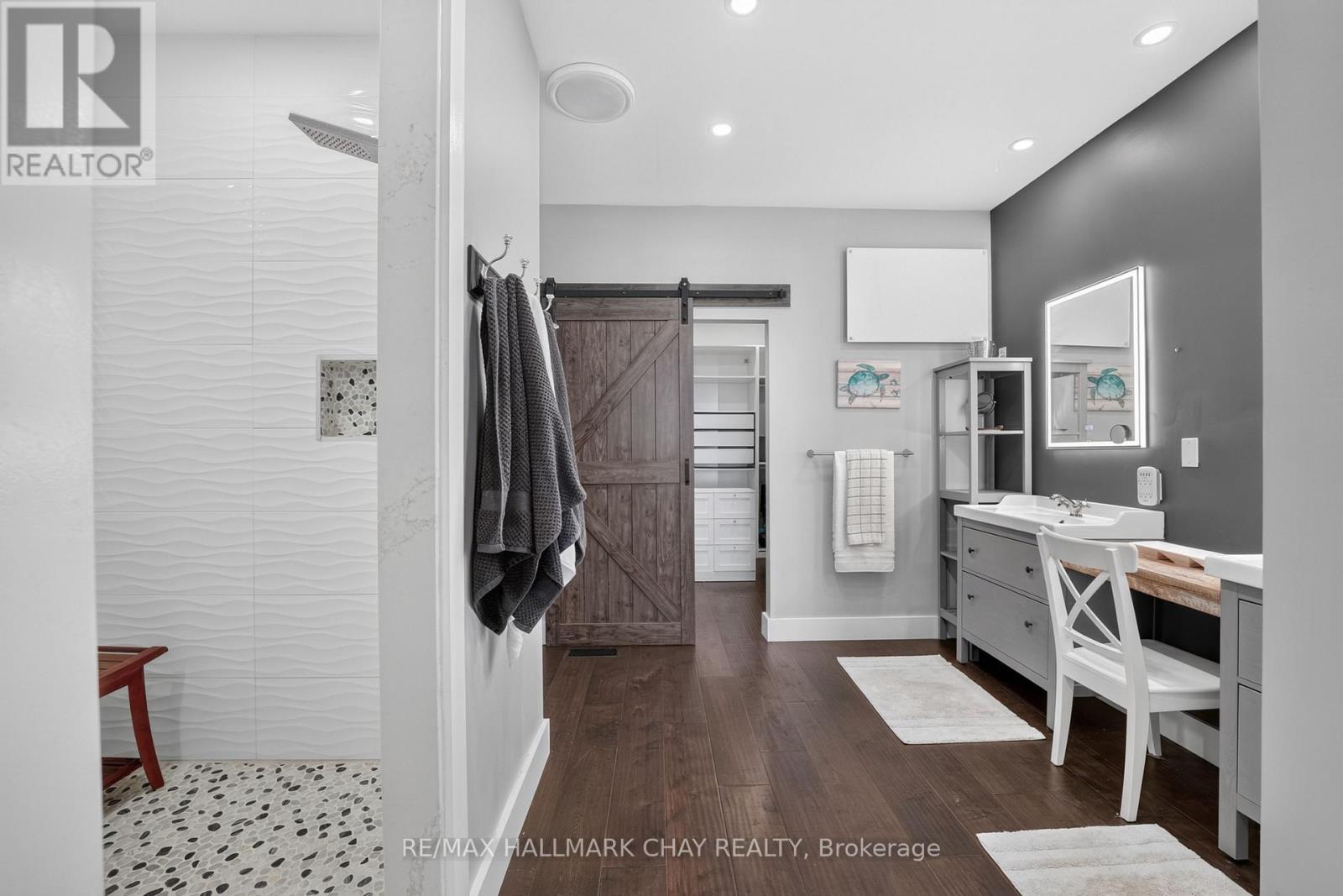 465 MOONEY CRESCENT - 38
