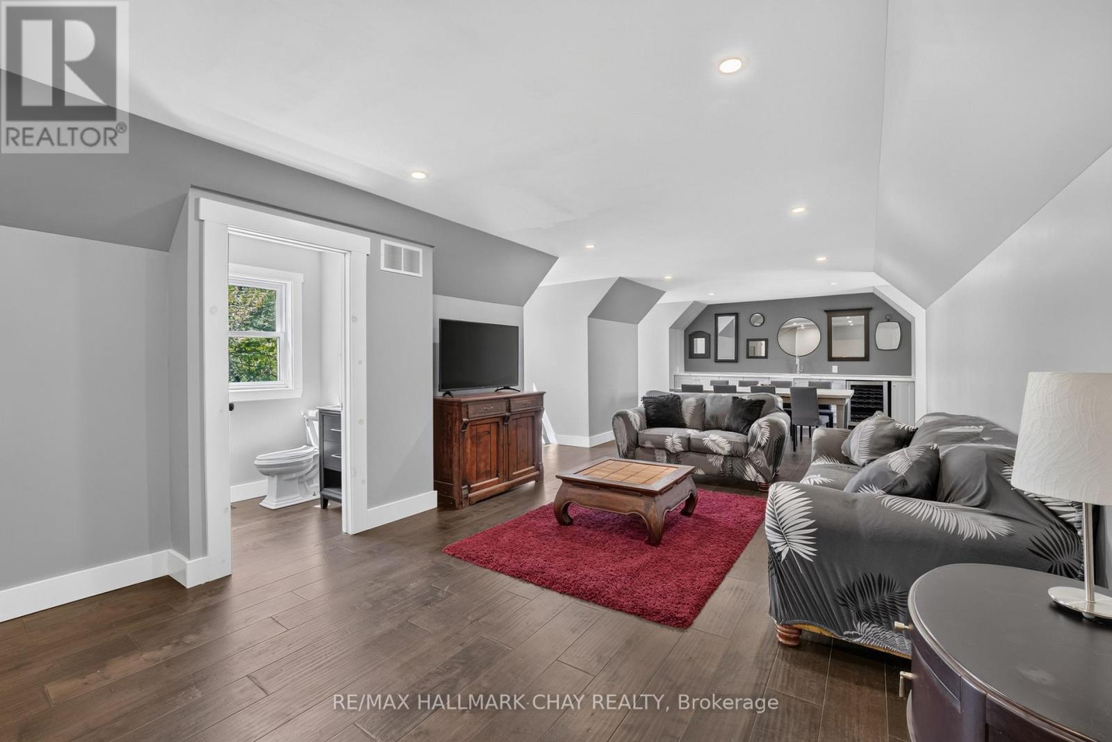 465 MOONEY CRESCENT - 43
