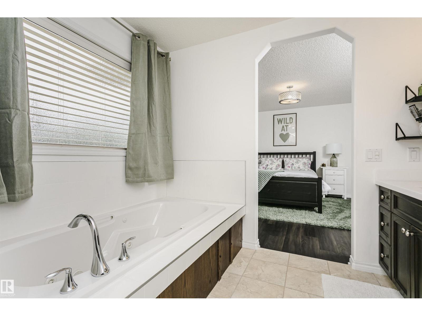 34 NORWOOD CL — photo 25