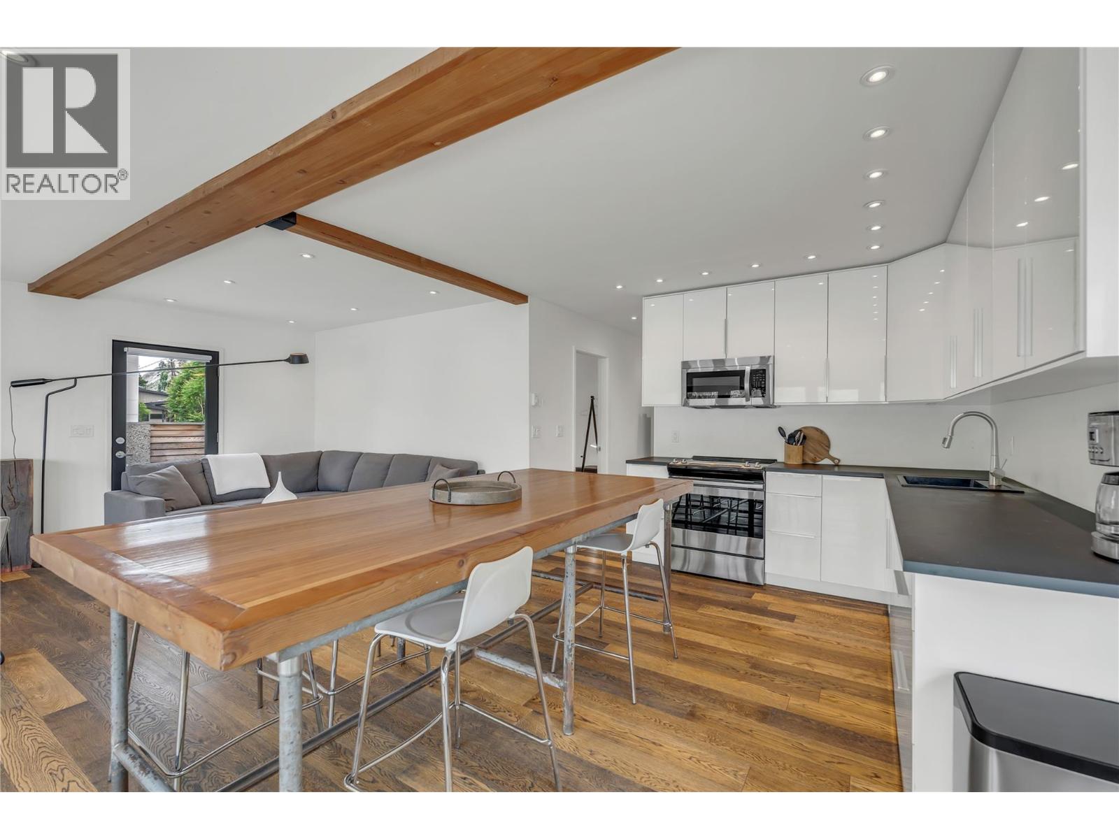 506 North Beach Road Unit# 1, Summerland