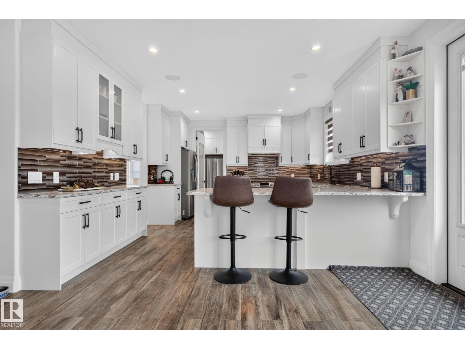 5928 30 ST NE - 15