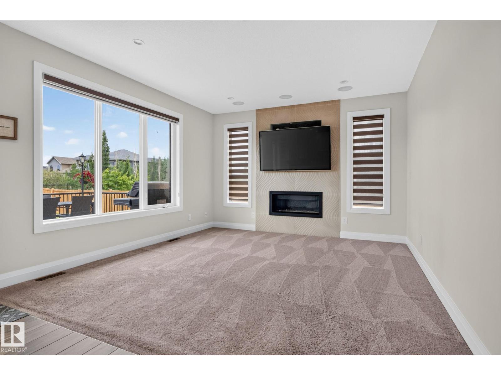 5928 30 ST NE - 16