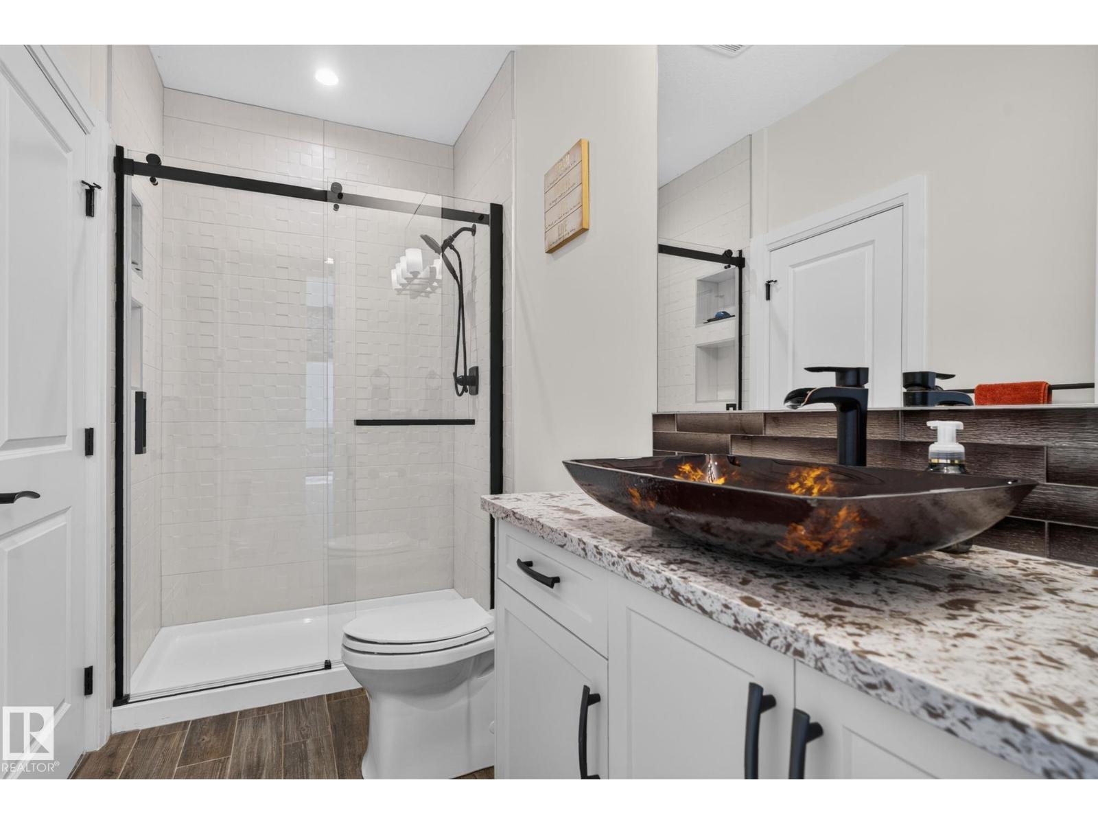 5928 30 ST NE - 18