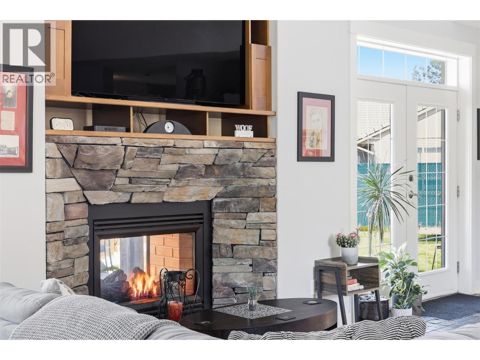 662 HARRINGTON Road - 10