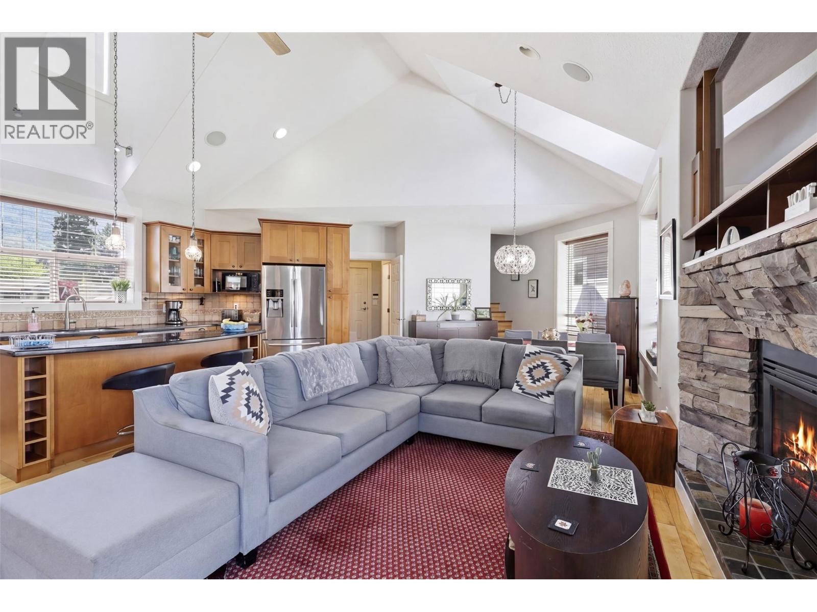 662 HARRINGTON Road - 14