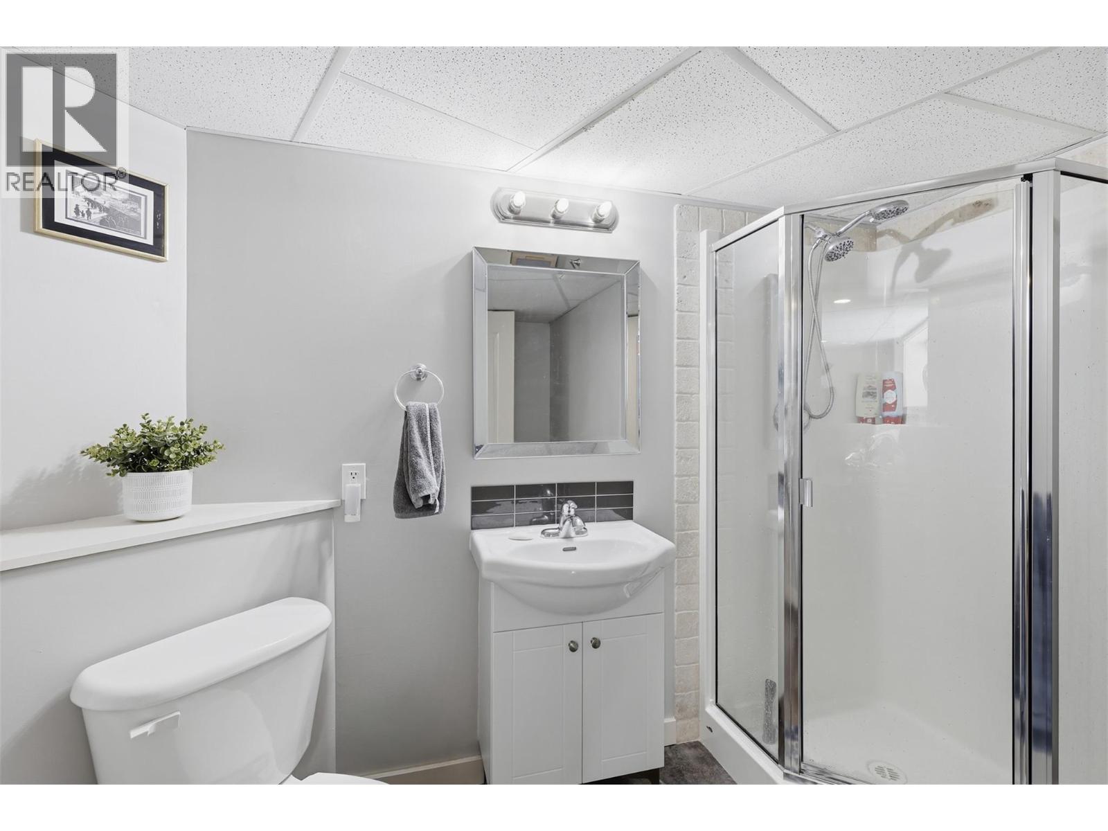 662 HARRINGTON Road - 57