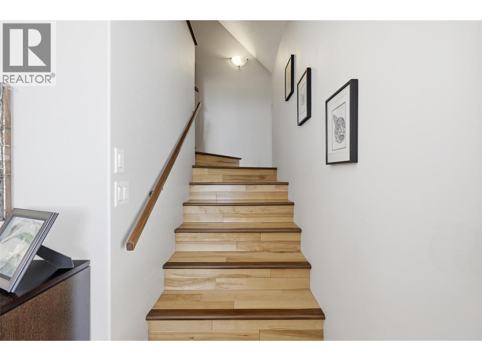 662 HARRINGTON Road - 41
