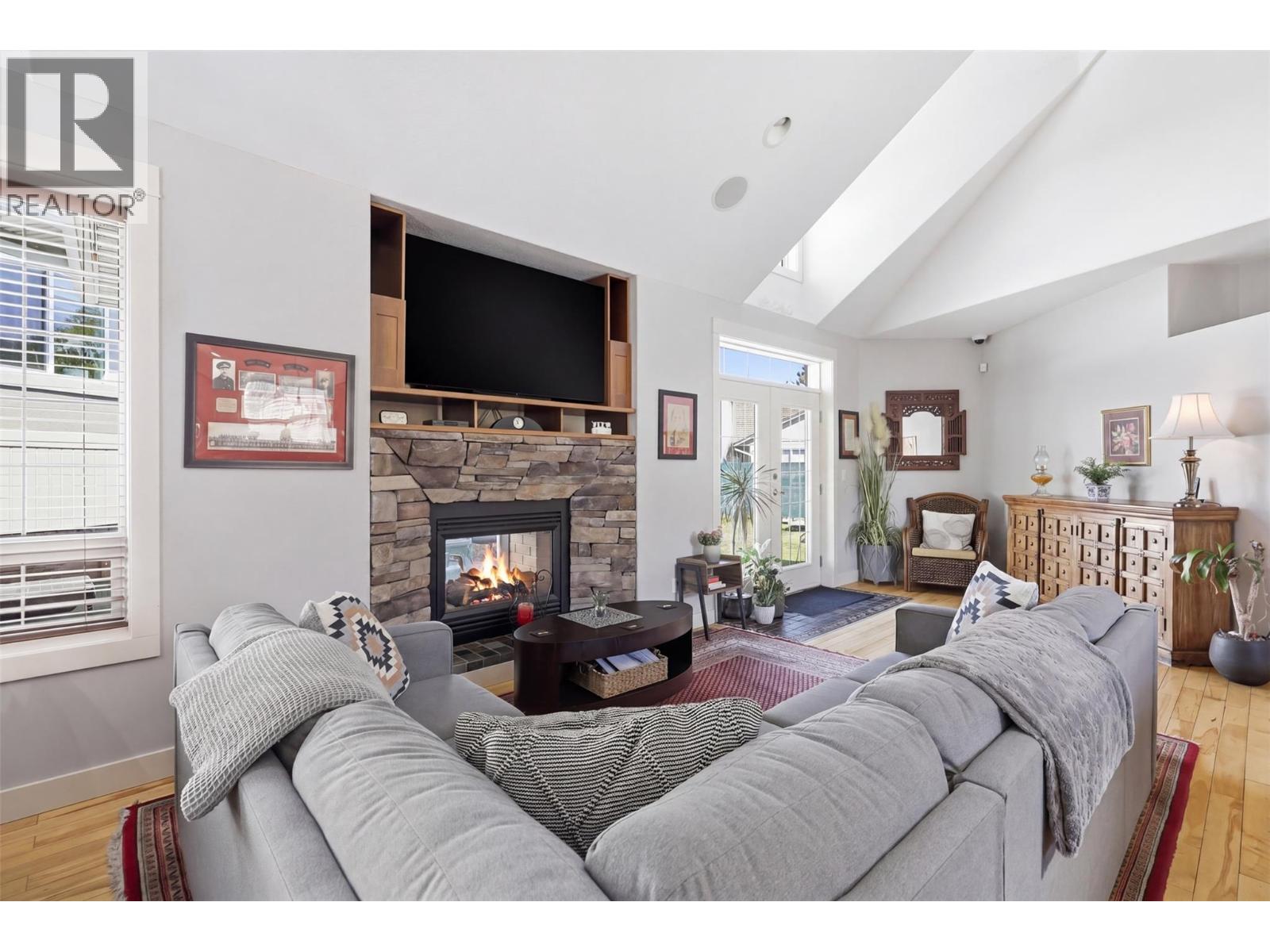 662 HARRINGTON Road - 9