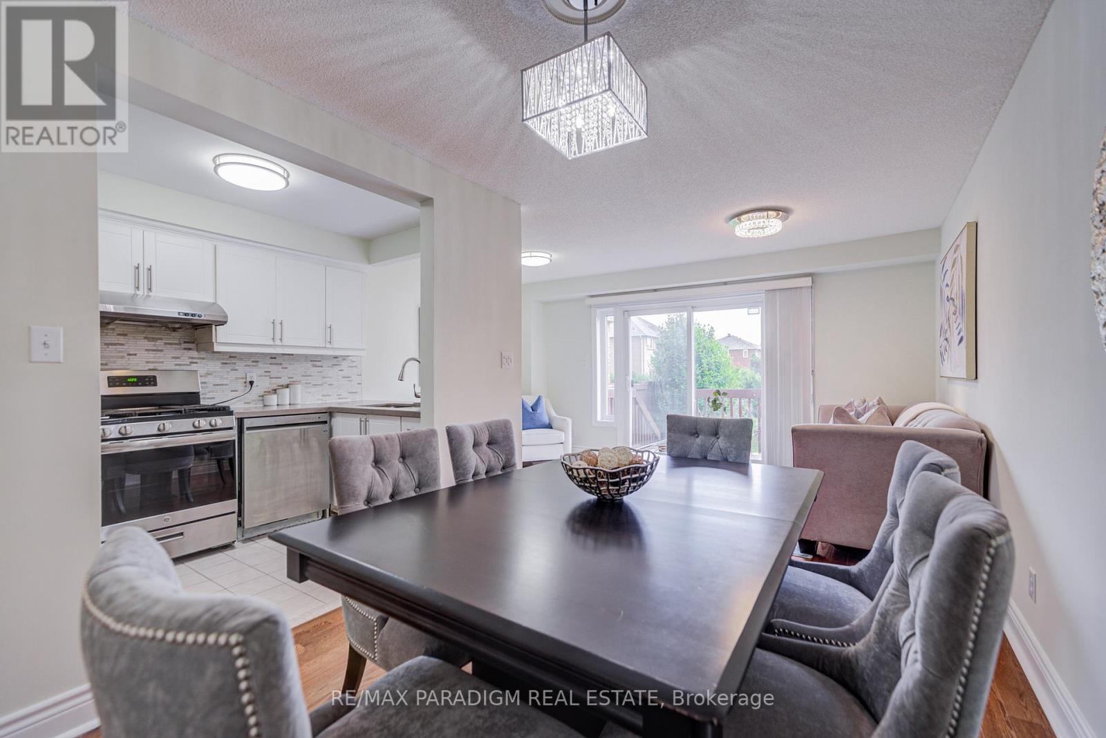 #52 5420 FALLINGBROOK DRIVE - 11