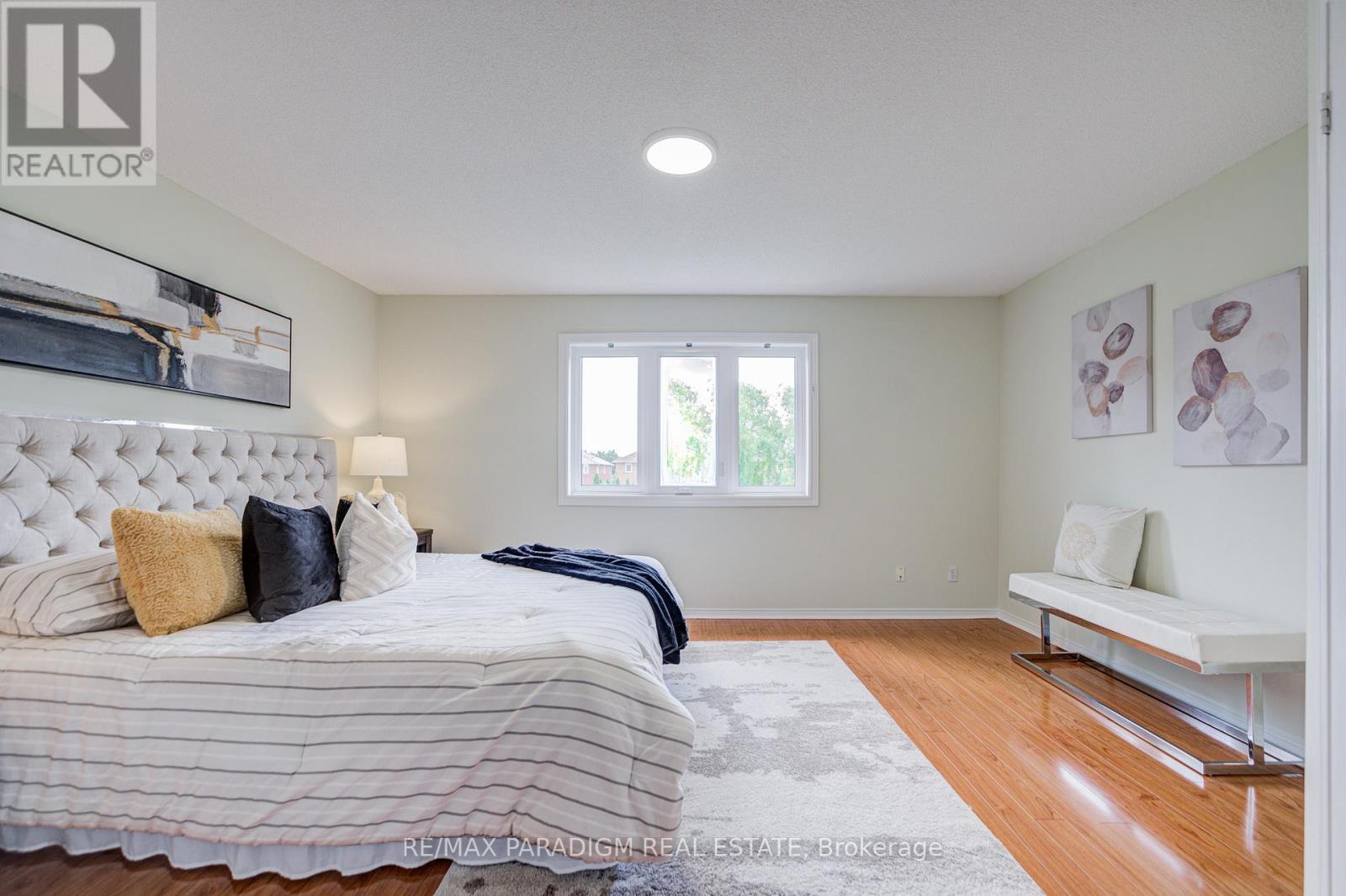 #52 5420 FALLINGBROOK DRIVE - 26