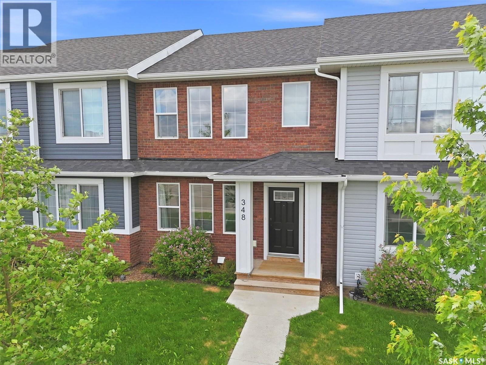 #348 McOrmond DRIVE - 1
