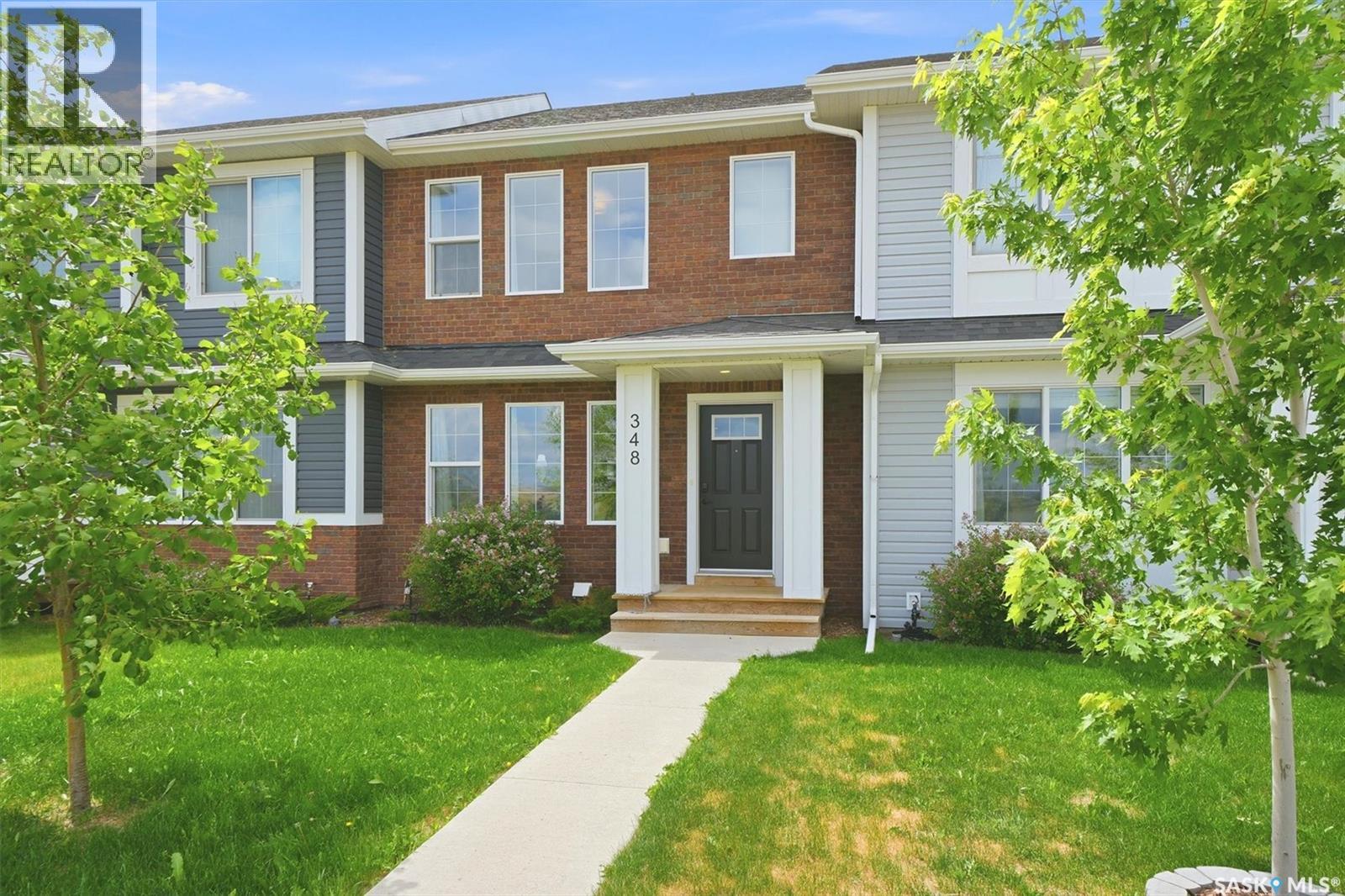 #348 McOrmond DRIVE - 40
