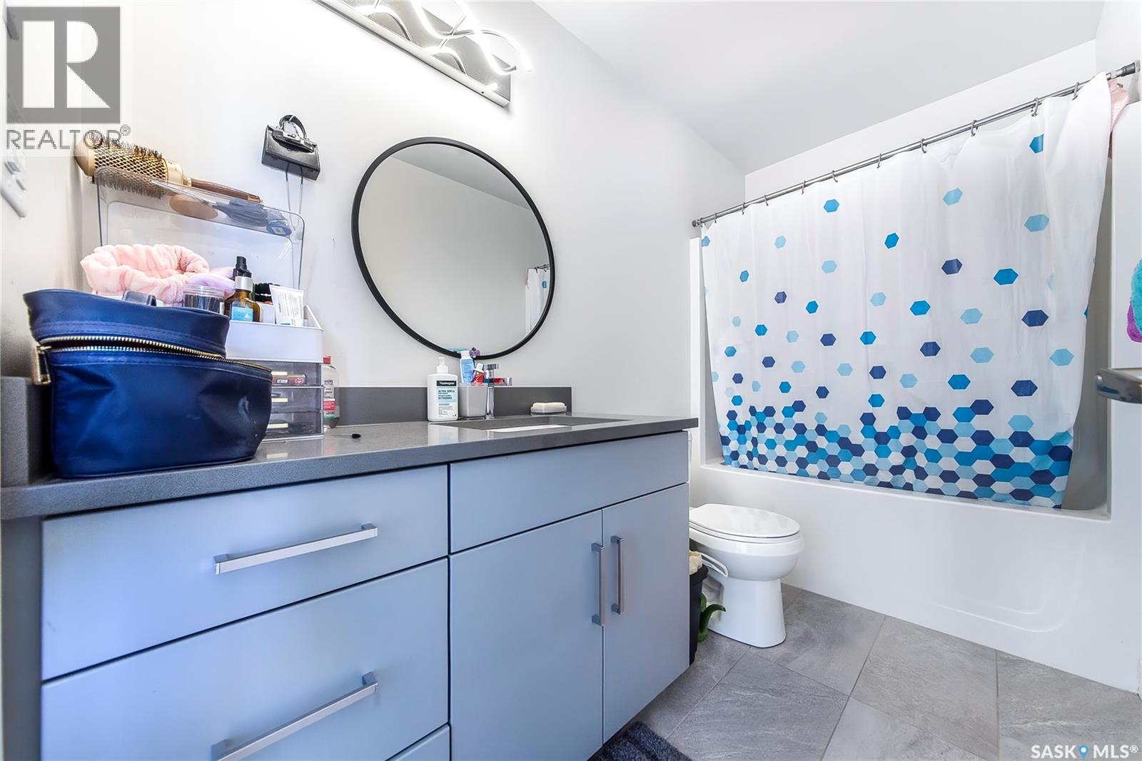 4166 Diefenbaker DRIVE - 24