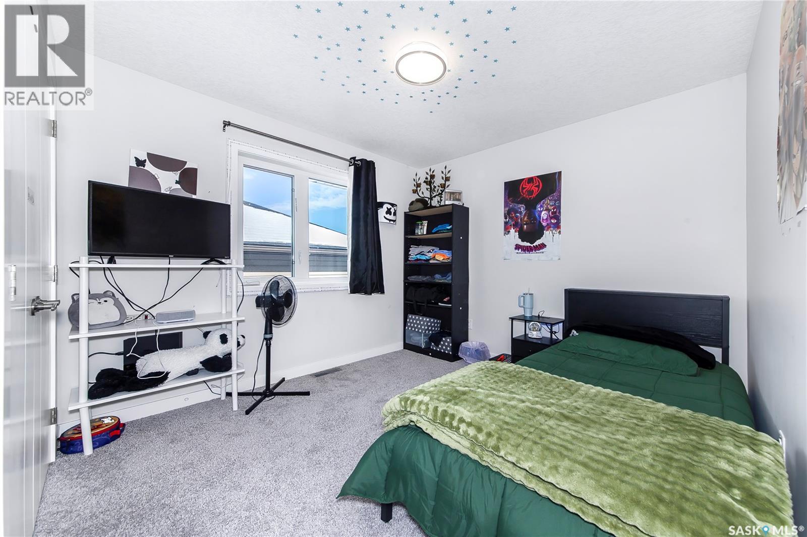 4166 Diefenbaker DRIVE - 25