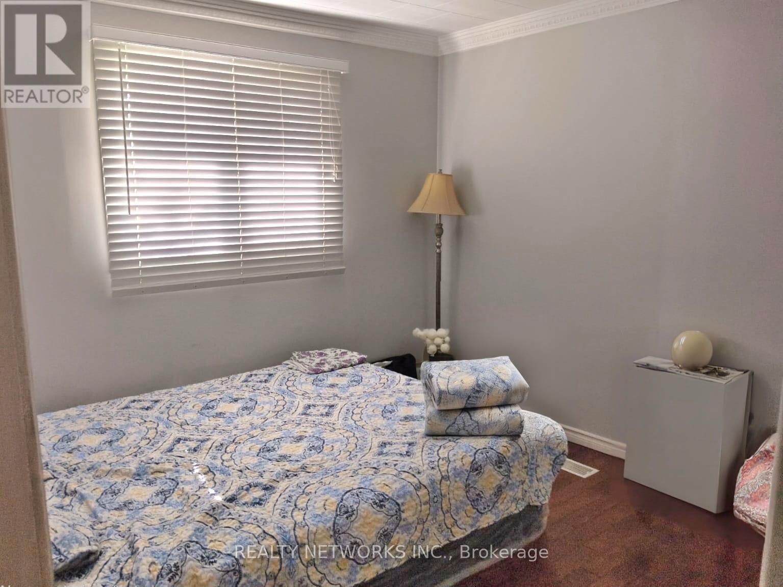 303 POPLAR AVENUE - 10