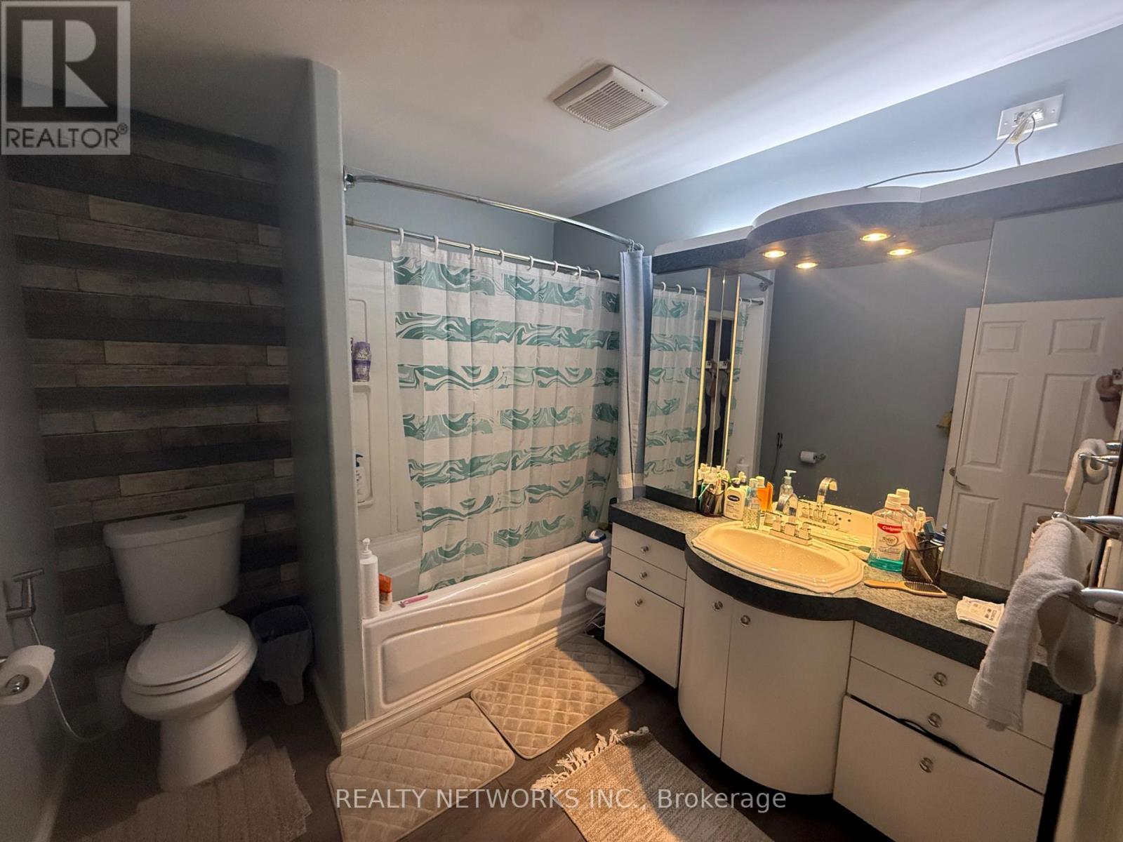 303 POPLAR AVENUE - 11
