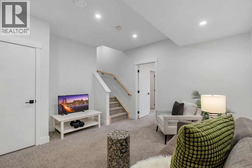 3252 18 Street SW — photo 38