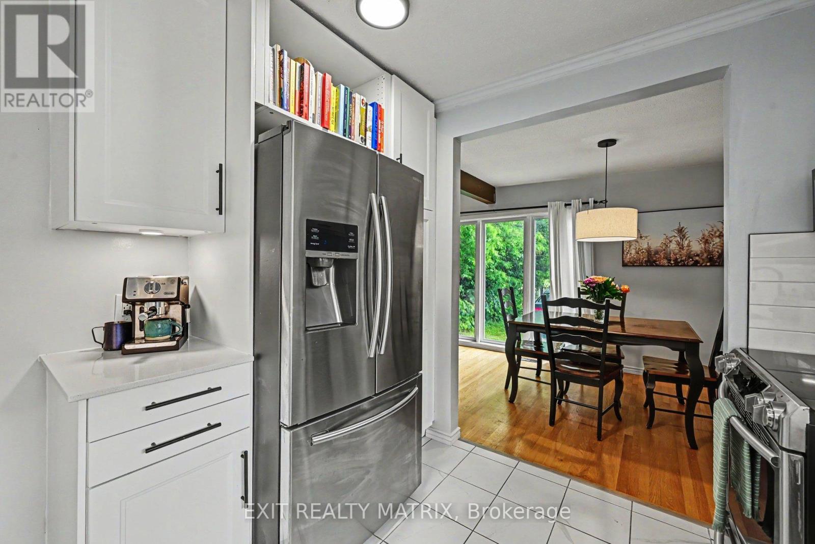 2385 WALKLEY ROAD - 12