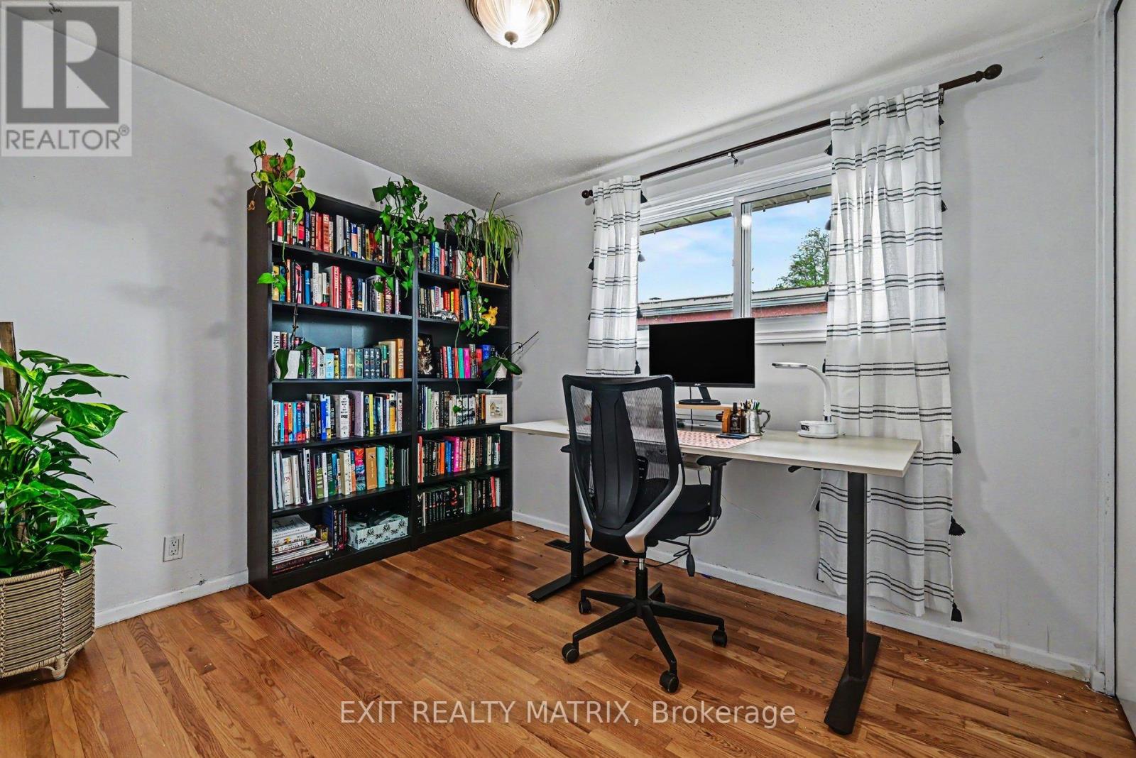 2385 WALKLEY ROAD - 13