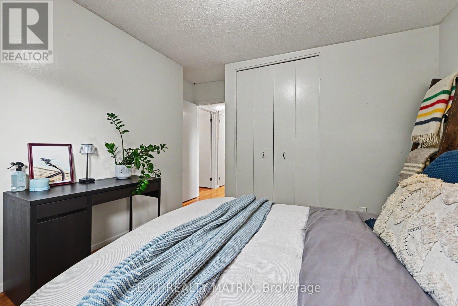 2385 WALKLEY ROAD - 18