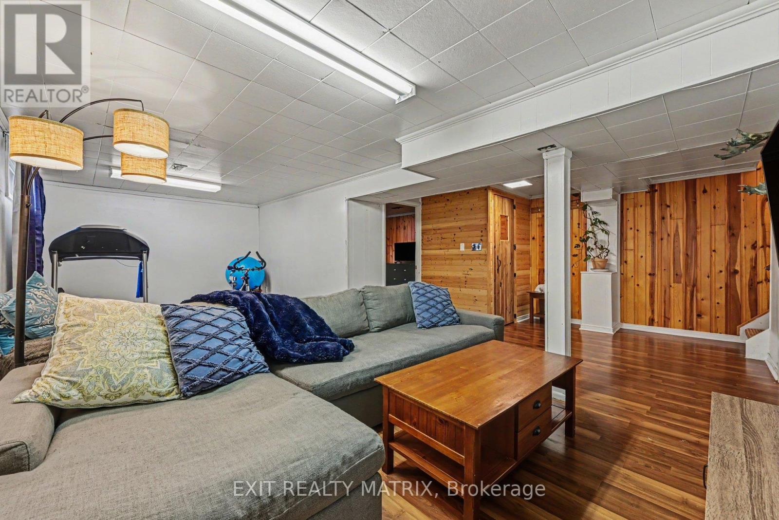 2385 WALKLEY ROAD - 20