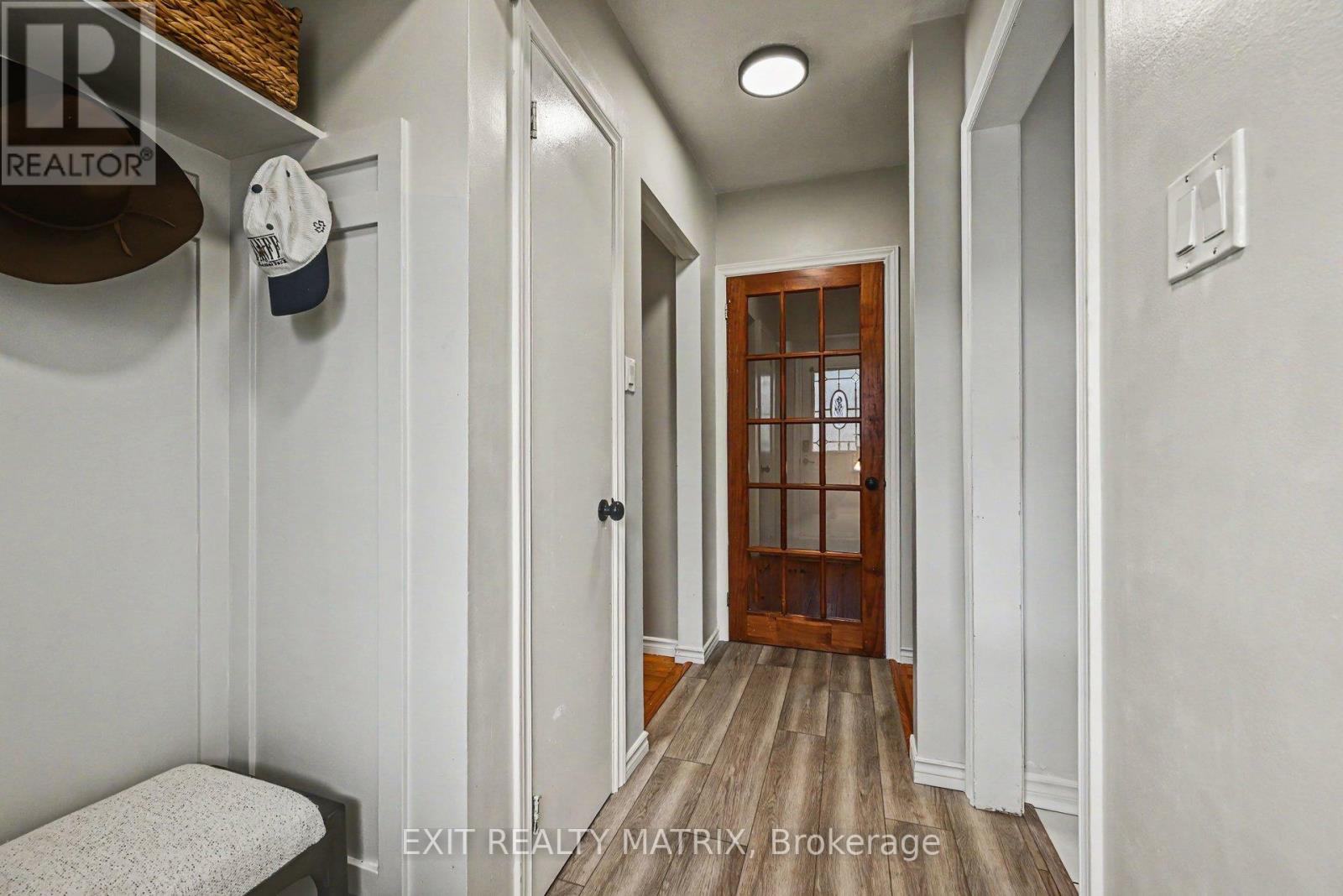 2385 WALKLEY ROAD - 3