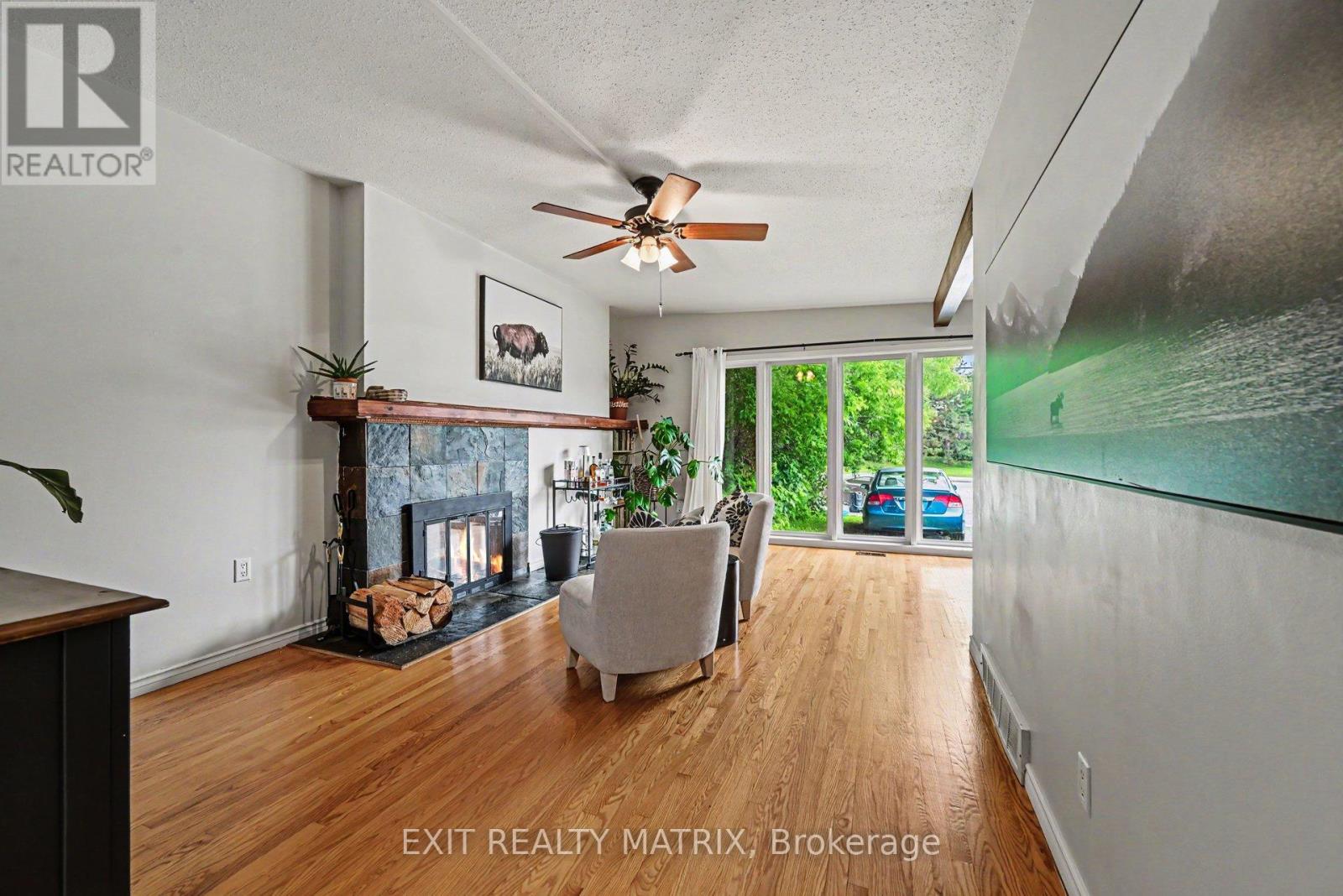 2385 WALKLEY ROAD - 4