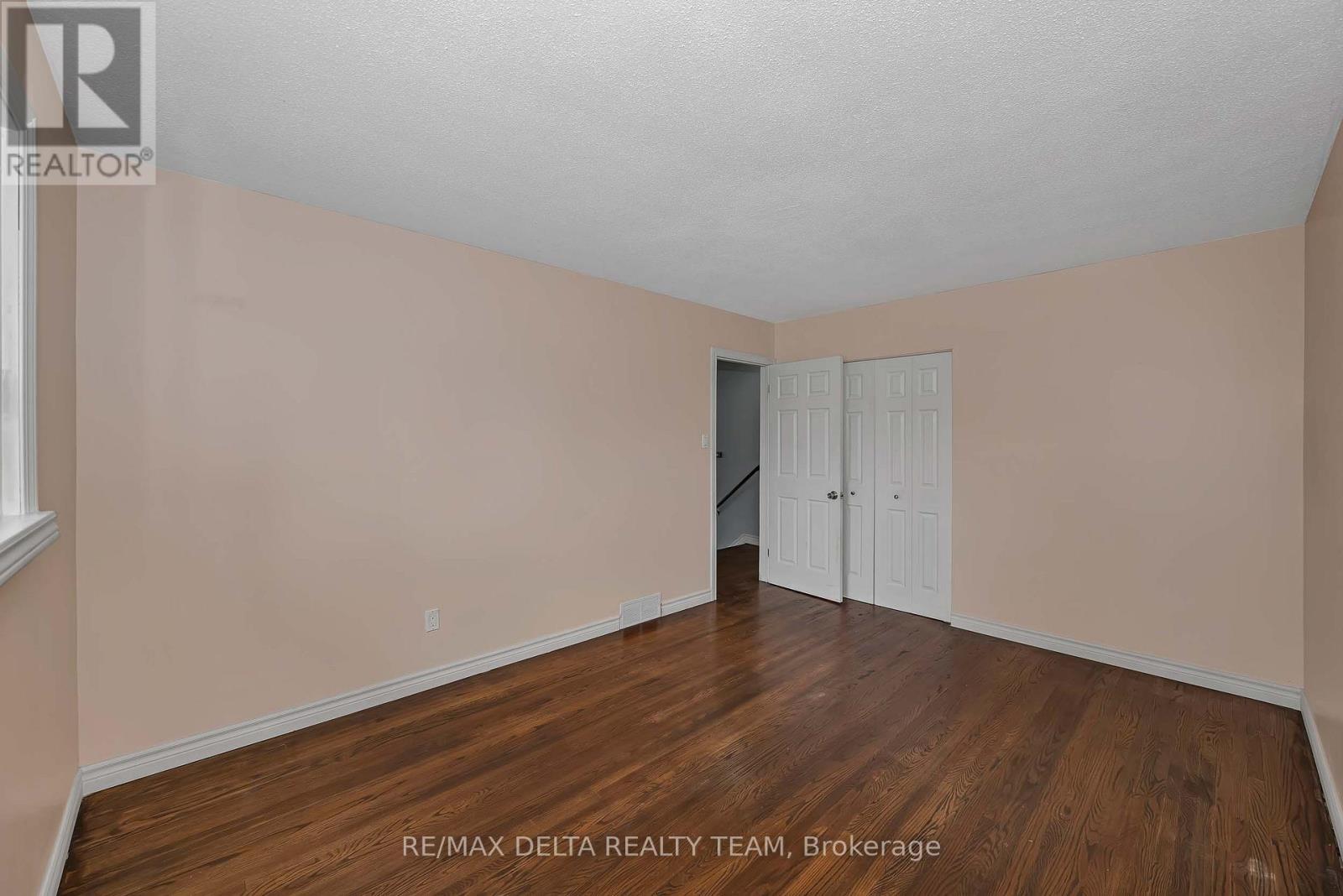 3 Bed, 2 Bath House for Sale in Ottawa – 841 BALSAM DRIVE, Ottawa – MLS# X13464896 - Image 21