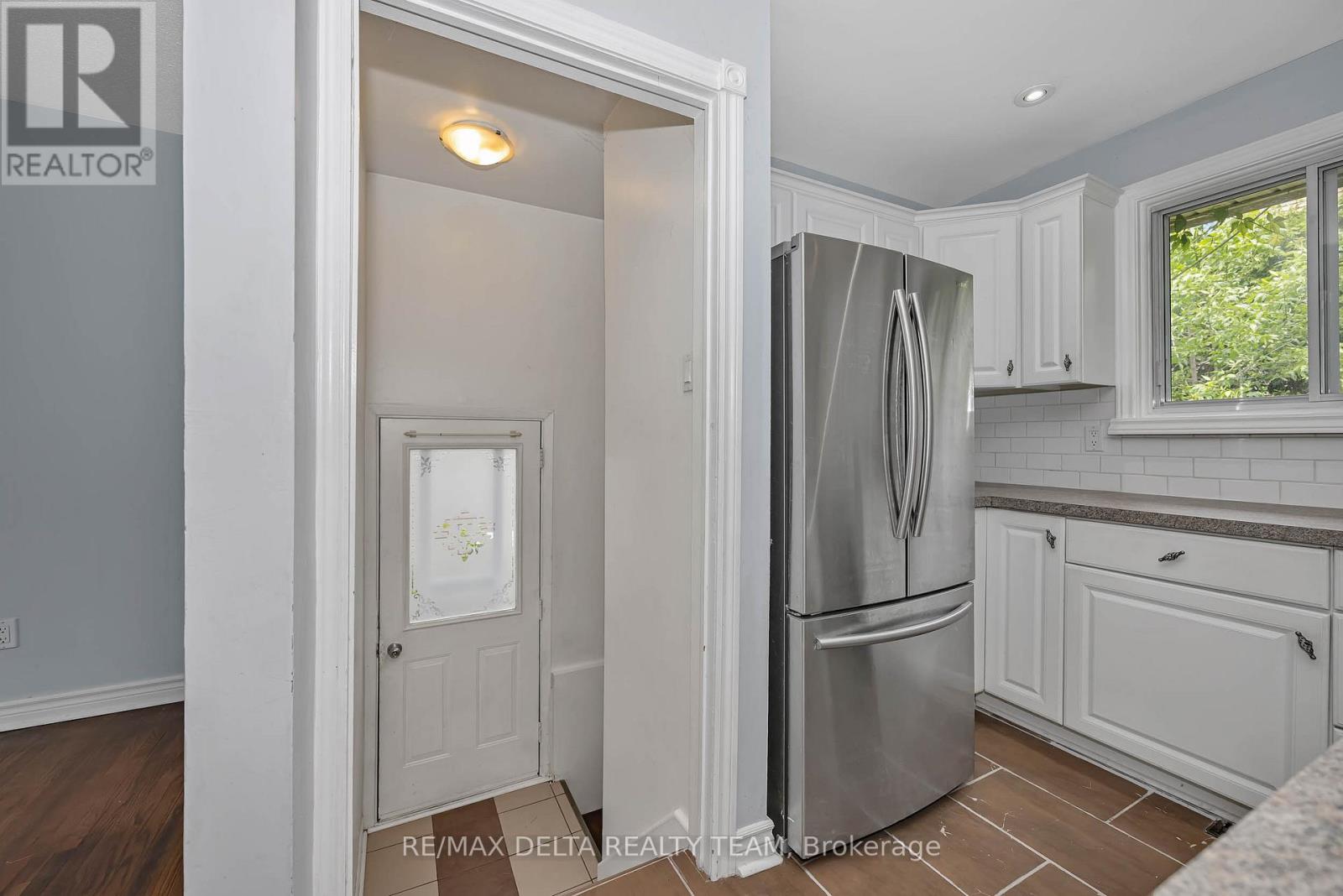 3 Bed, 2 Bath House for Sale in Ottawa – 841 BALSAM DRIVE, Ottawa – MLS# X13464896 - Image 26
