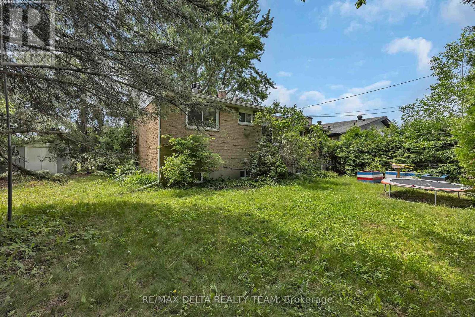 3 Bed, 2 Bath House for Sale in Ottawa – 841 BALSAM DRIVE, Ottawa – MLS# X13464896 - Image 38