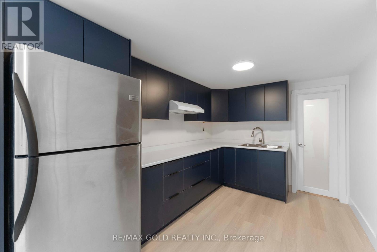 41 BROOKLAND DRIVE - 17