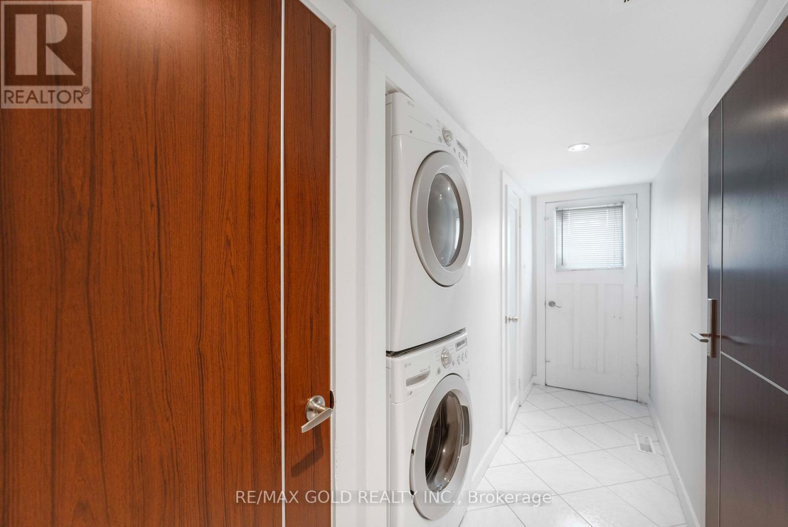 41 BROOKLAND DRIVE - 16