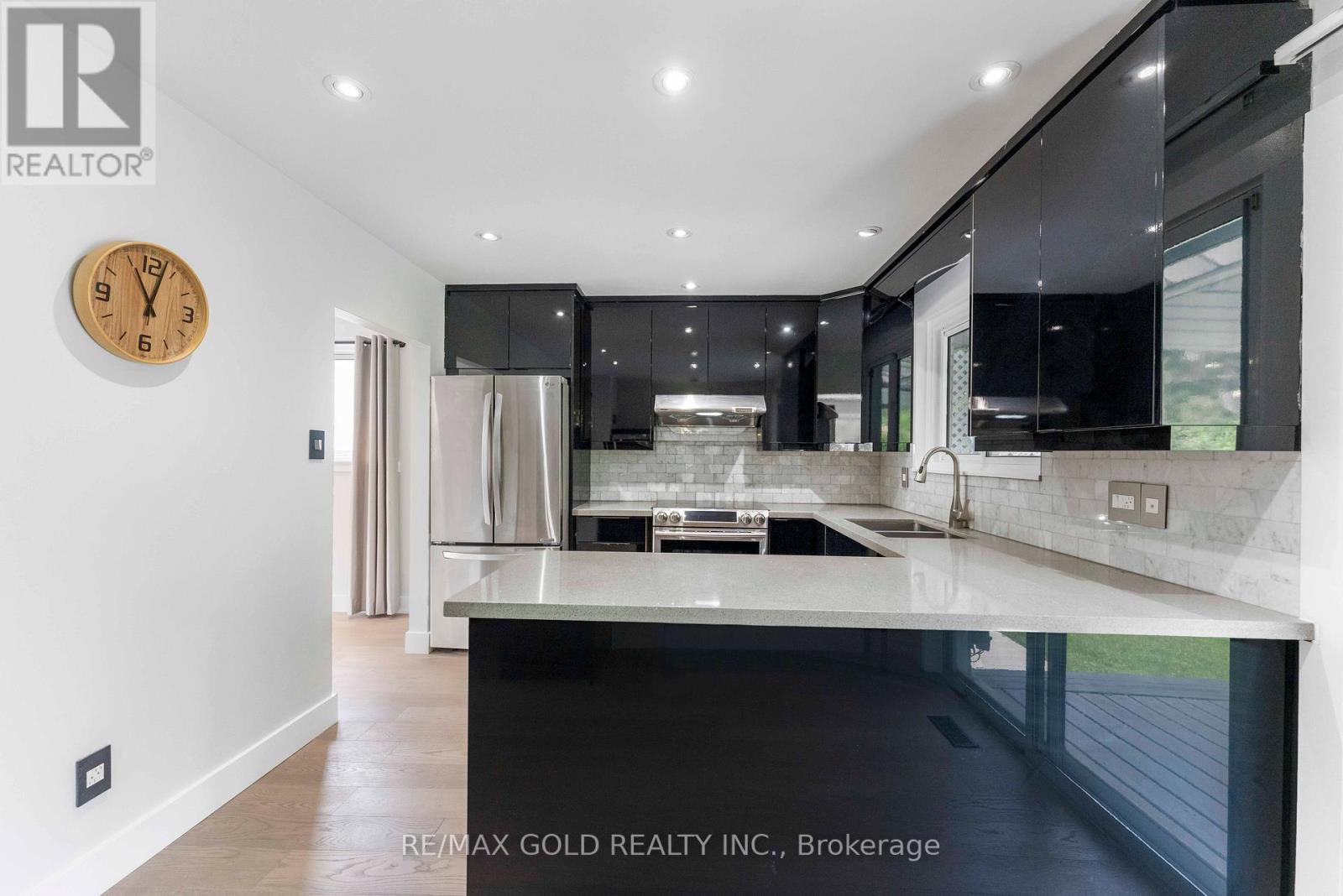 41 BROOKLAND DRIVE - 6