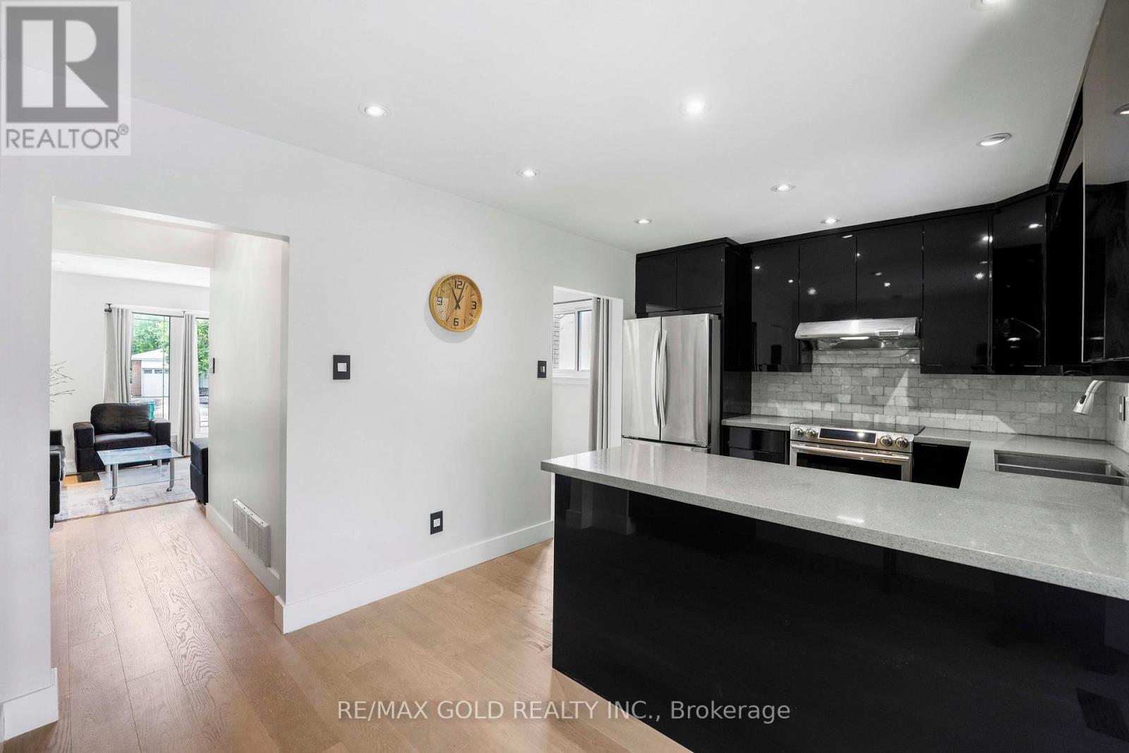 41 BROOKLAND DRIVE - 7