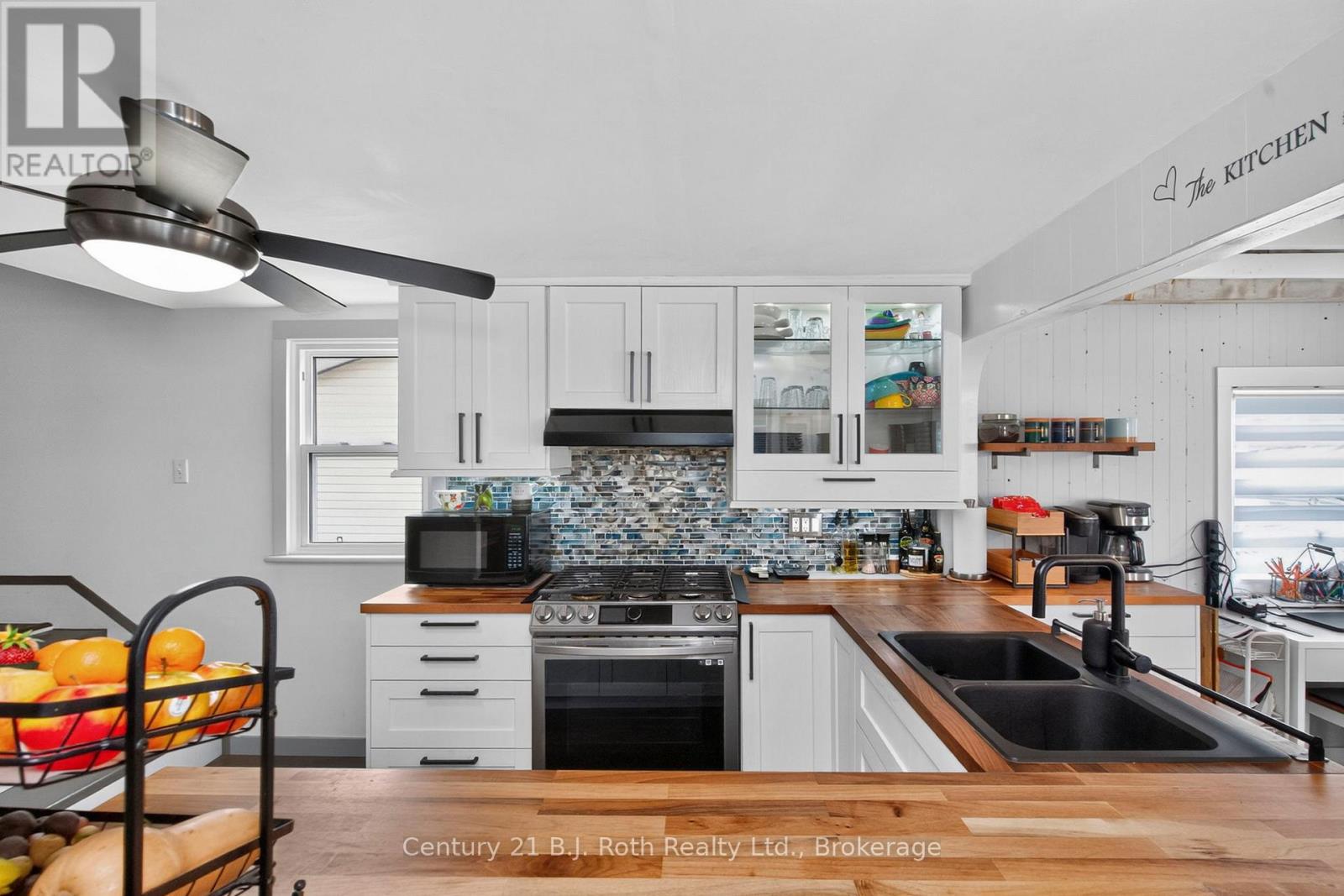 21 MAPLE STREET - Image 15