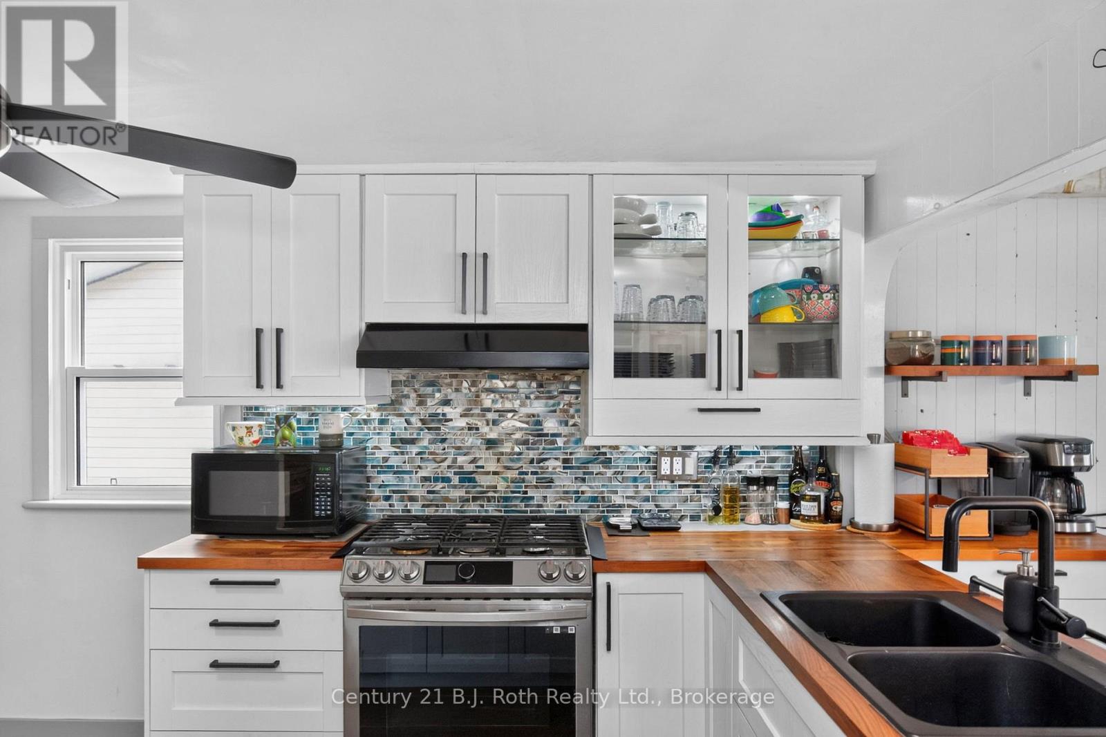 21 MAPLE STREET - Image 18