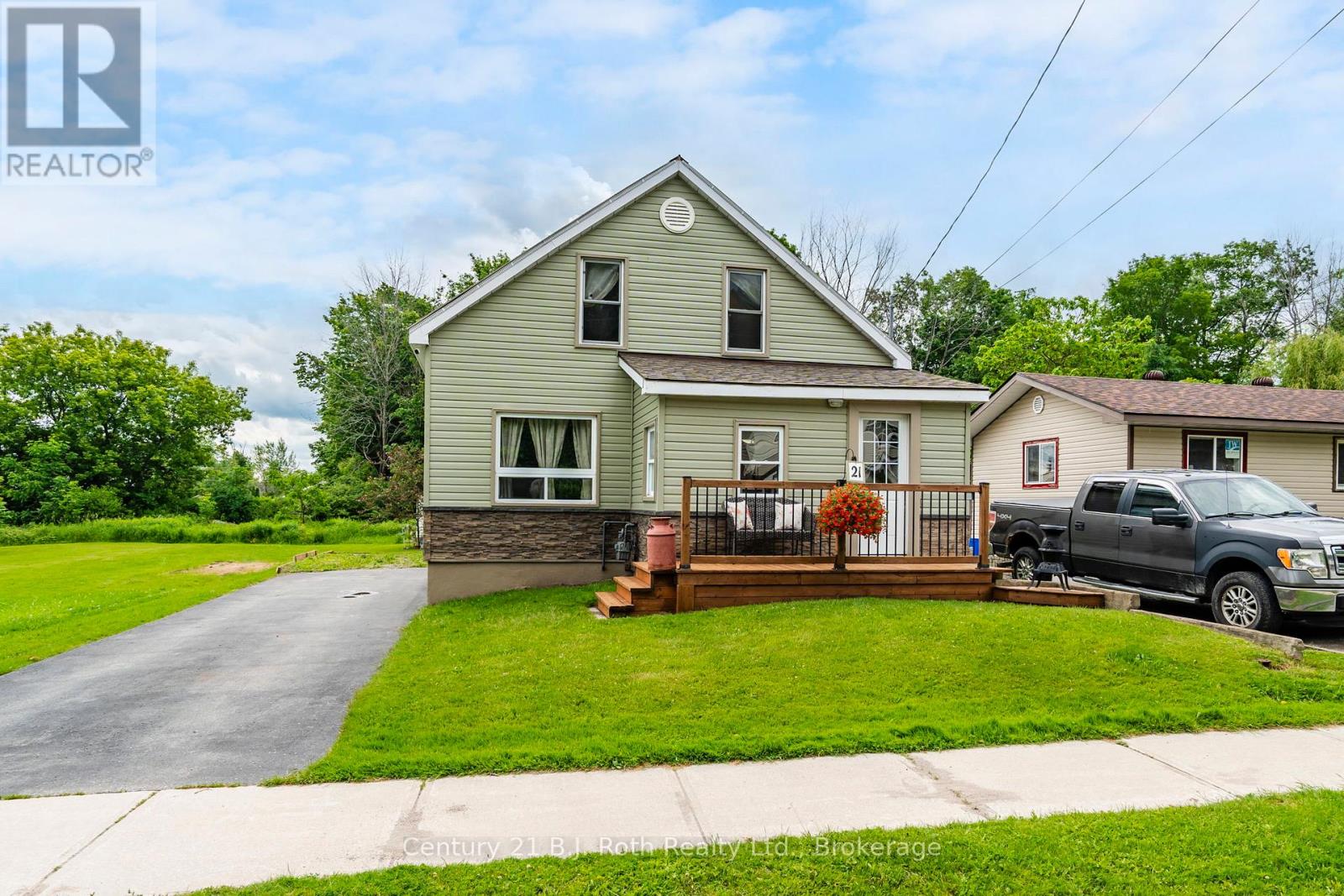 21 MAPLE STREET - 2