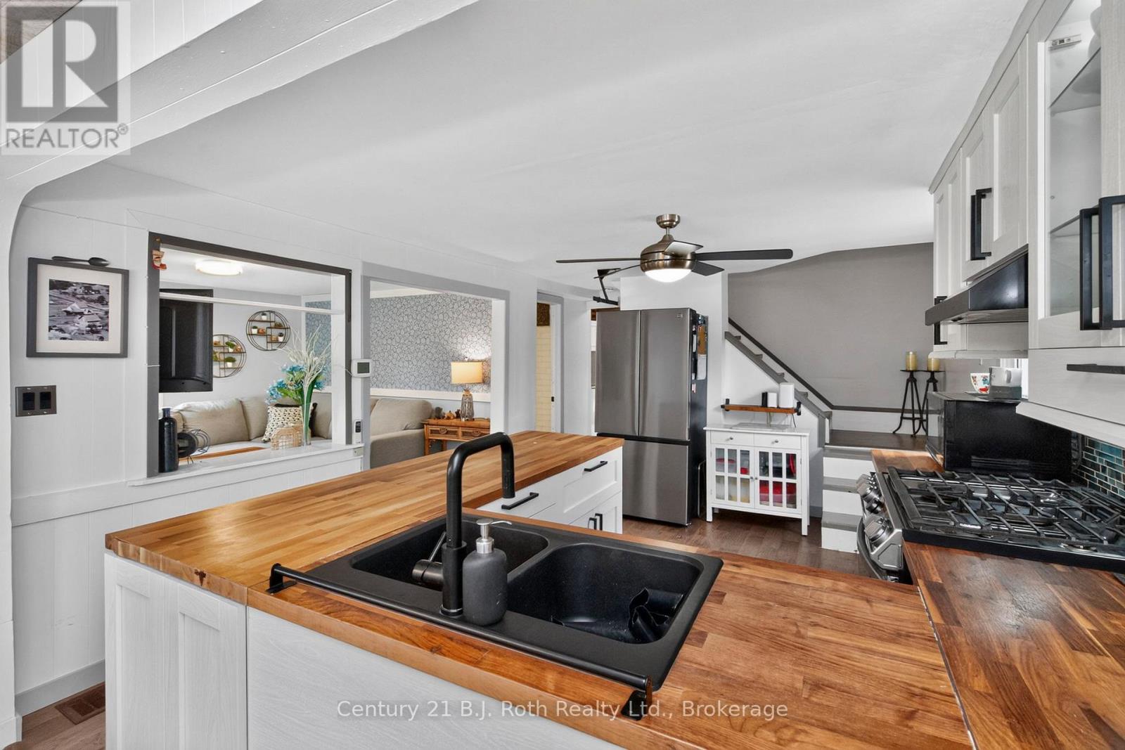 21 MAPLE STREET - Image 20