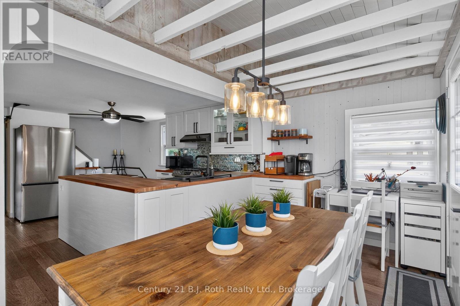 21 MAPLE STREET - Image 23