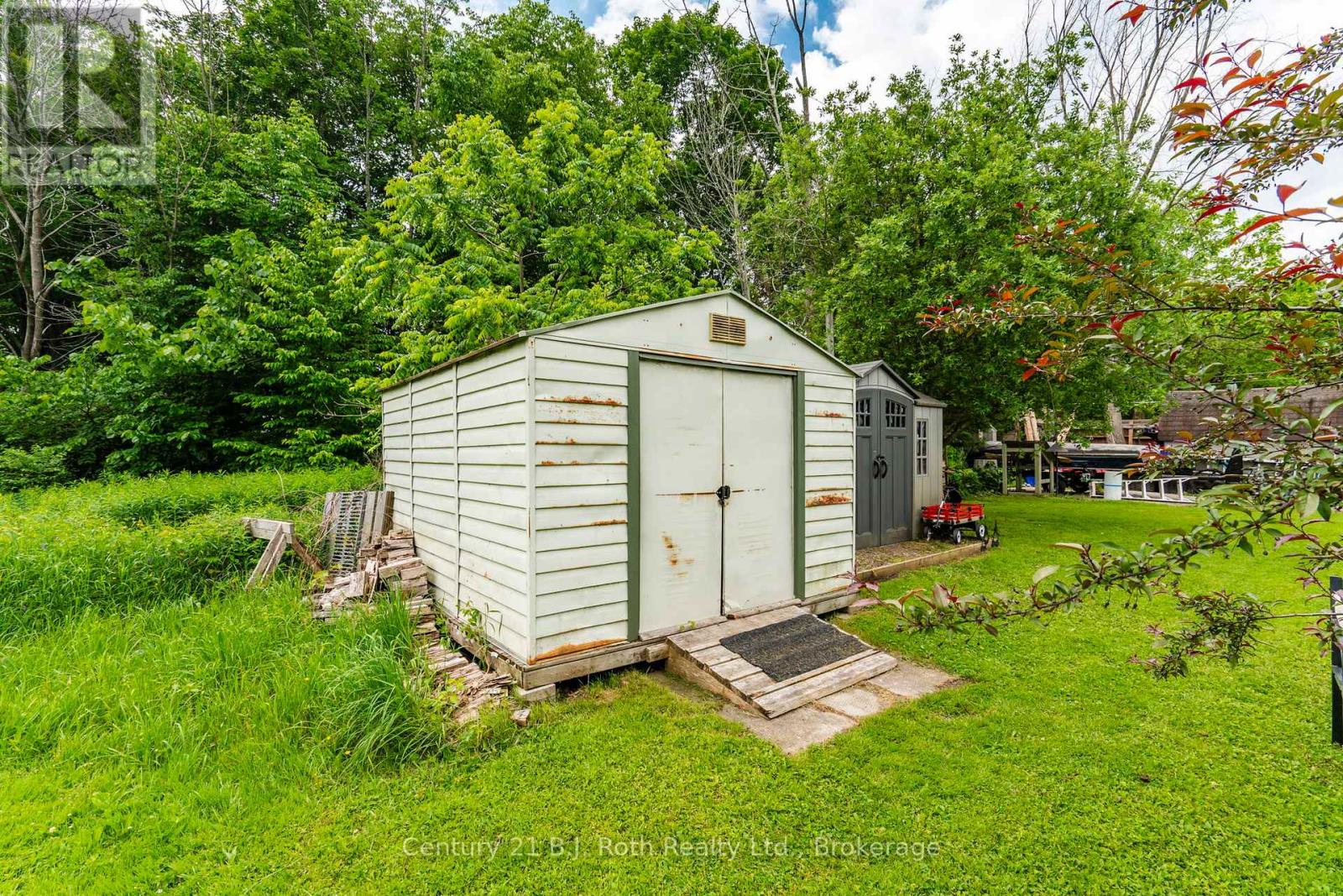 21 MAPLE STREET - Image 44