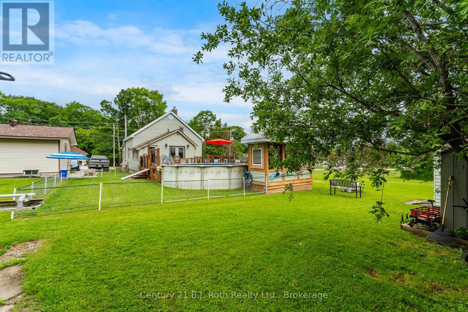21 MAPLE STREET - Image 48