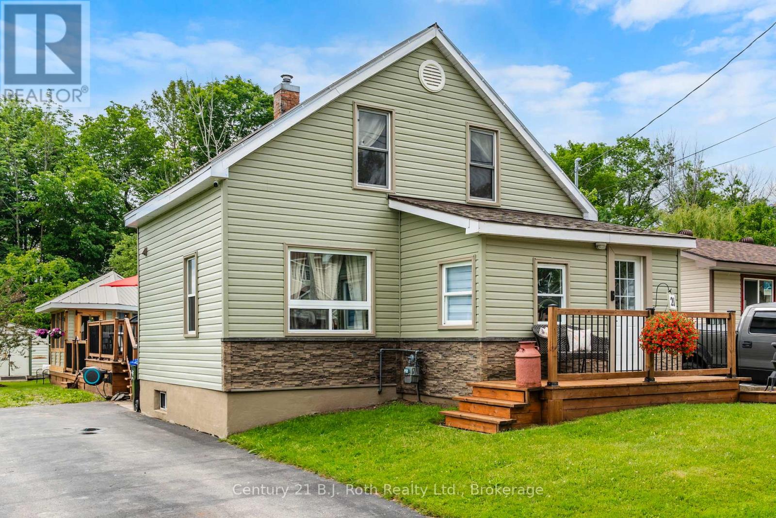 21 MAPLE STREET - Image 5