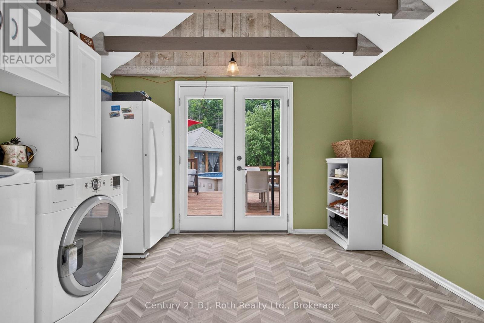 21 MAPLE STREET - Image 6
