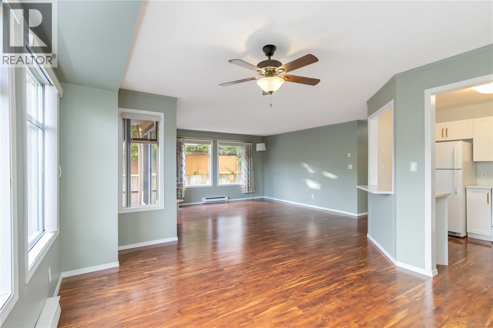 #104 3263 Alder St - 18