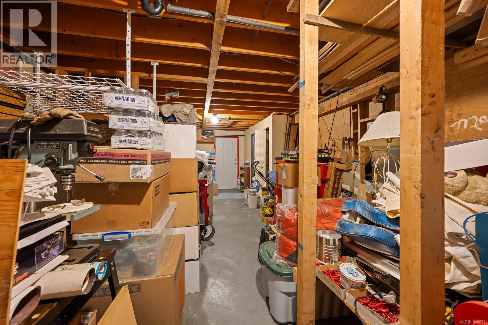 2695 Paula Pl - 35