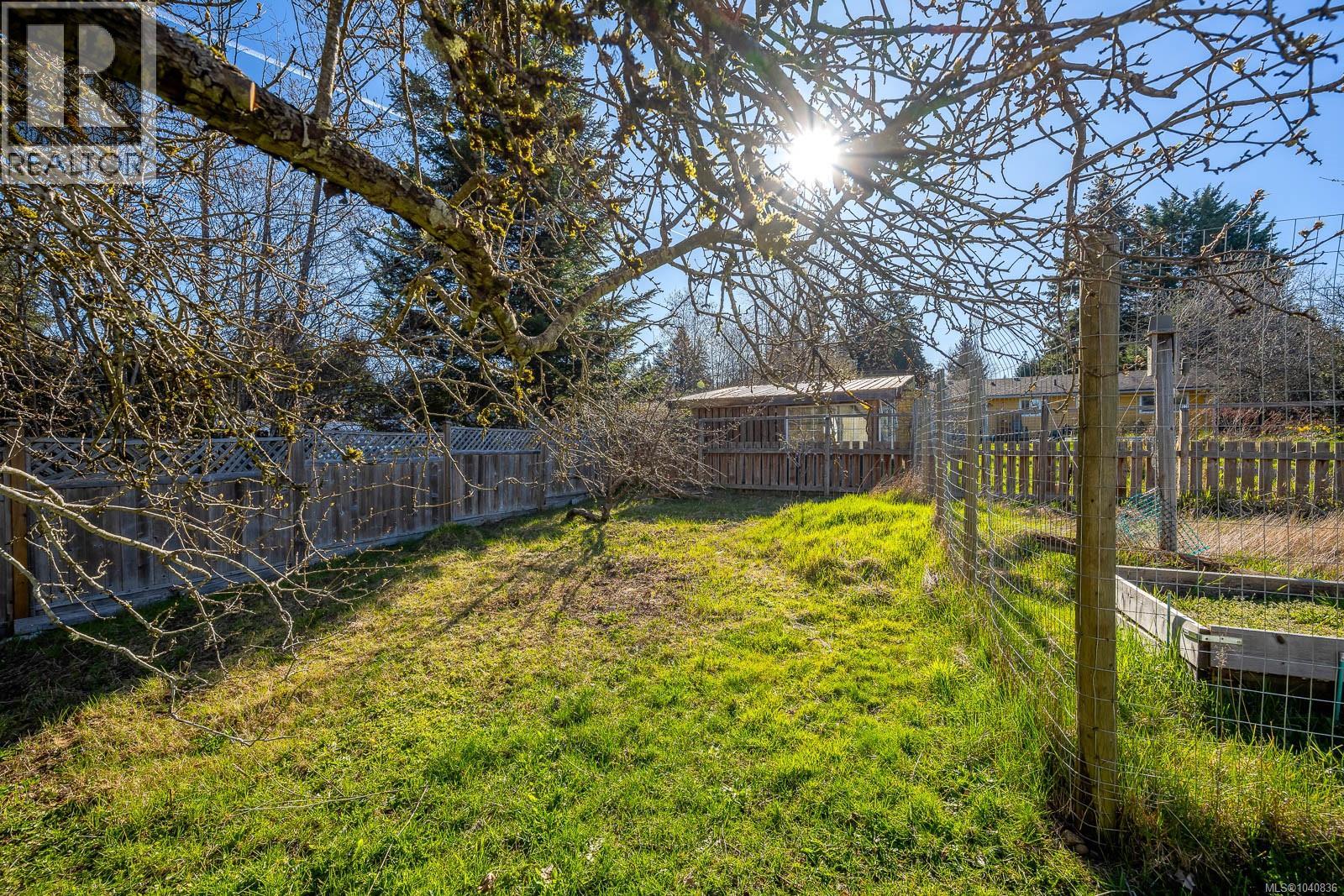 2695 Paula Pl - 46