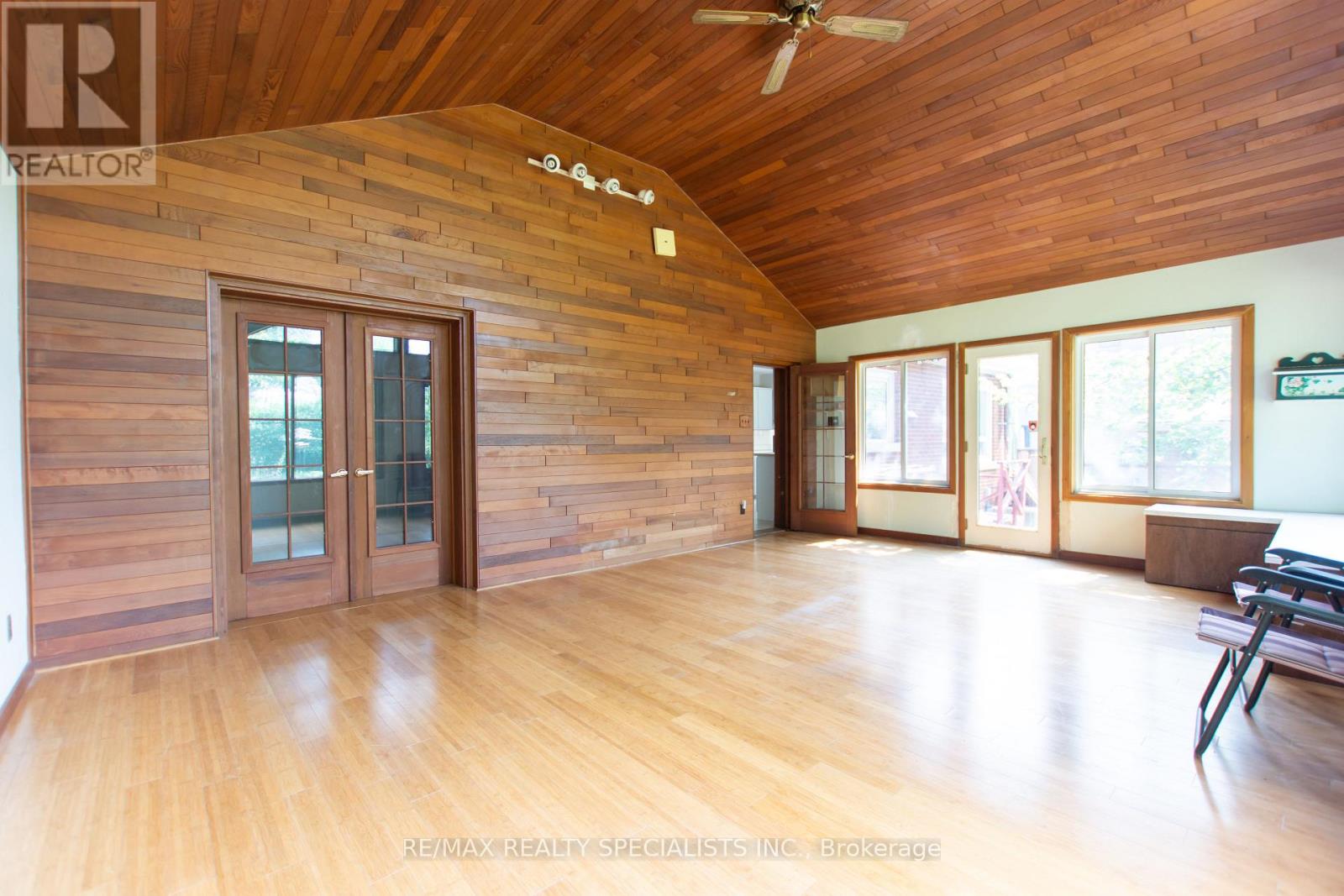 1319 REBECCA STREET - 15