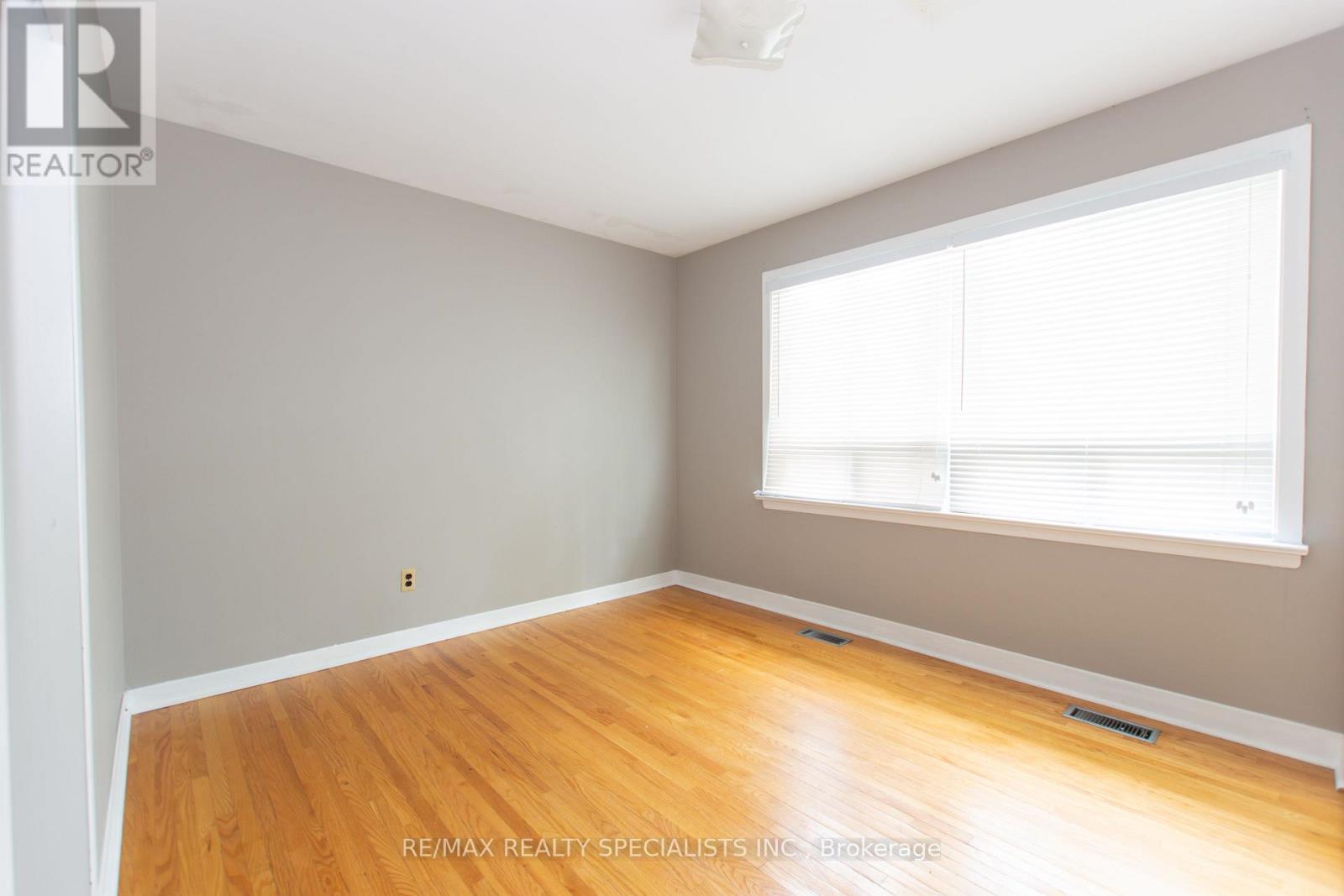 1319 REBECCA STREET - 19