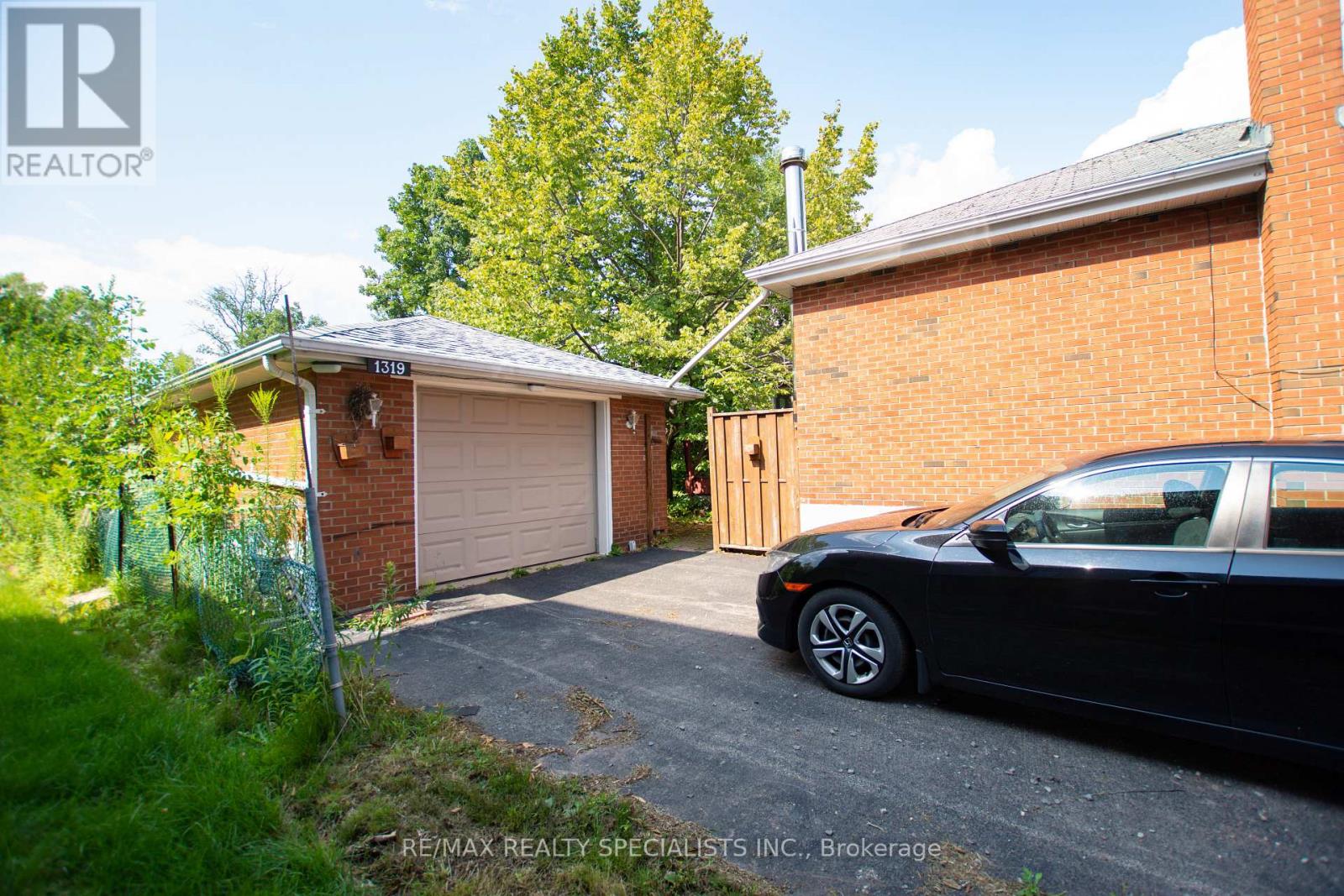 1319 REBECCA STREET - 31