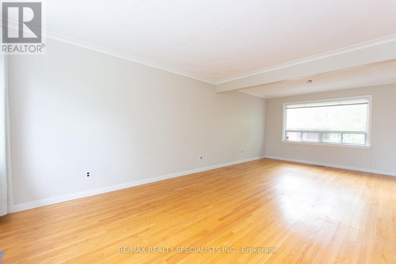 1319 REBECCA STREET - 6